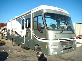 2004 SOUTHWIND 32V BY FLEETWOOD PARTS-SELL WHOLE OR PART OUT 
