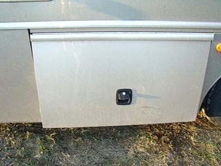 2006 FLEETWOOD DISCOVERY MOTORHOME PARTS FOR SALE 