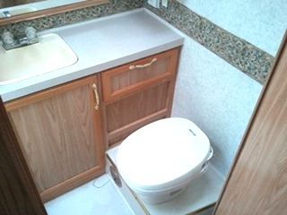 2000 FLEETWOOD FLAIR PARTS FOR SALE RV SALVAGE | MOTORHOME PARTS VISONE RV 