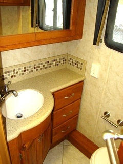 2008 MONACO KNIGHT MOTORHOME MODEL 38PDQ PARTING OUT 