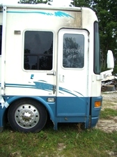 2001 ISLANDER BY NATIONAL MODEL 9400 PARTS UNIT - RV PARTS FOR SALE 