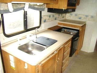 2003 FLEETWOOD BOUNDER MOTORHOME PARTS FOR SALE 35E 