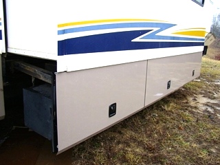 2003 FLEETWOOD BOUNDER MOTORHOME PARTS FOR SALE 35E 