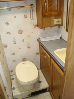 1999 FLEETWOOD FLAIR RV PARTS USED FOR SALE KY , FL , OH, GA, LA, CA AND TX.