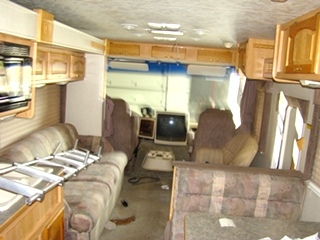 DAMON CORP RV | MOTORHOME PARTS DEALER. 2000 DAMON CHALLENGER - PARTING OUT