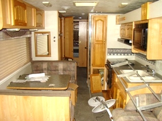 DAMON CORP RV | MOTORHOME PARTS DEALER. 2000 DAMON CHALLENGER - PARTING OUT