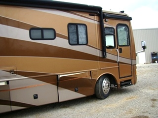 2004 FLEETWOOD DISCOVERY PART VISONE RV FOR SALE