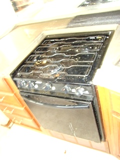 RV SALVAGE 2003 FLEETWOOD DISCOVERY RV MOTORHOME PARTS FOR SALE