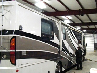 FLEETWOOD PARTS DEALER 2003 DISCOVERY - VISONE RV
