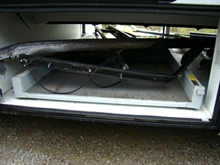 2006 FLEETWOOD REVOLUTION SALVAGE PARTS FOR SALE