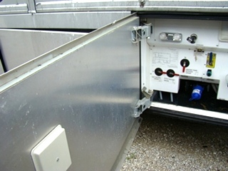 2006 FLEETWOOD REVOLUTION SALVAGE PARTS FOR SALE