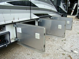 2006 FLEETWOOD REVOLUTION SALVAGE PARTS FOR SALE