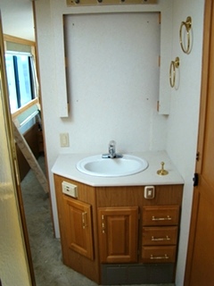 1999 FLEETWOOD DISCOVERY USED PARTS FOR SALE