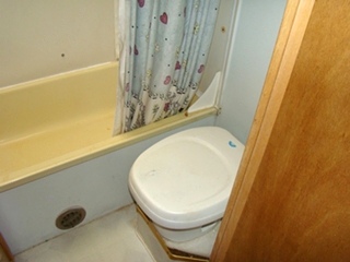 2000 FLEETWOOD FLAIR RV PARTS USED FOR SALE 