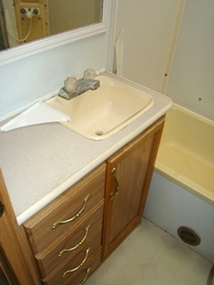 2000 FLEETWOOD FLAIR RV PARTS USED FOR SALE 