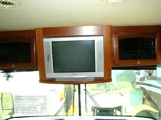 2004 MANDALAY MOTORHOME PARTS FOR SALE. USED RV PARTS 