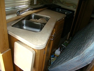 2006 FLEETWOOD BOUNDER MOTORHOME PARTS FOR SALE 