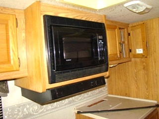 2004 FLEETWOOD BOUNDER MOTORHOME PARTS FOR SALE 