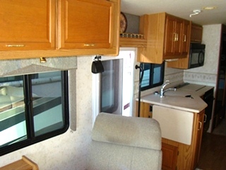 WINNEBAGO PARTS FOR SALE PARTING THIS 2000 WINNEBAGO ADVENTURER