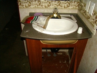 USED MOTORHOME | RV PARTS 2003 FLEETWOOD DISCOVERY PART FOR SALE
