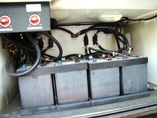 RV PARTS - 2013 FLEETWOOD REVOLUTION SALVAGE MOTORHOME 