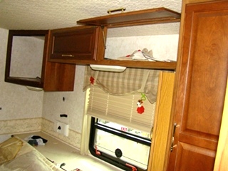 WINNEBAGO PARTS FOR SALE PARTING THIS 2004 WINNEBAGO ADVENTURER