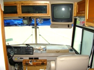 WINNEBAGO PARTS FOR SALE PARTING THIS 2000 WINNEBAGO ADVENTURER