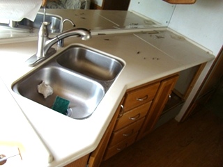 2001 FLEETWOOD SOUTHWIND MOTORHOME PARTS