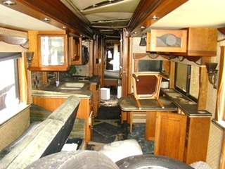 2005 COUNTRY COACH MAGNA 630 