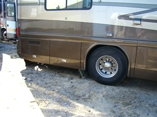 USED 2002 COUNTRY COACH INTRIGUE