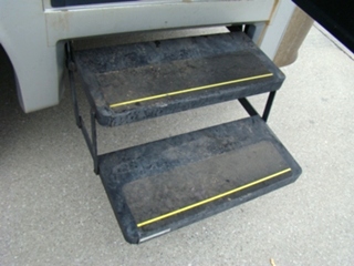 2008 FLEETWOOD EXPEDITION PARTS AND SERVICE DEALER - VISONE RV