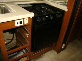 2008 FLEETWOOD EXPEDITION PARTS AND SERVICE DEALER - VISONE RV