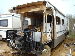 WINNEBAGO PARTS FOR SALE PARTING THIS 2002 WINNEBAGO ADVENTURER