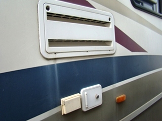 WINNEBAGO JOURNEY PARTS YEAR 2001 RV SALVAGE YARD