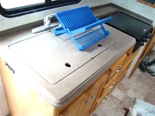 RV SALVAGE GULFSTREAM INDEPENDENCE MOTORHOME SALVAGE PARTS