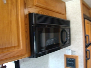 RV SALVAGE GULFSTREAM INDEPENDENCE MOTORHOME SALVAGE PARTS