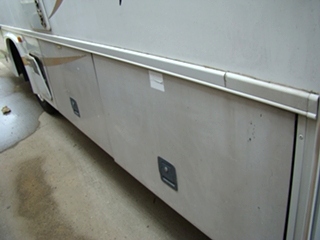 RV SALVAGE GULFSTREAM INDEPENDENCE MOTORHOME SALVAGE PARTS