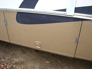 2001 Monaco Knight parts for sale