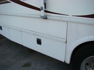2007 DAMON OUTLAW MOTORHOME PARTS - TOY HAULER