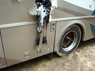 WINNEBAGO JOURNEY PARTS YEAR 2002 RV SALVAGE YARD