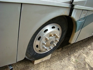 WINNEBAGO JOURNEY PARTS YEAR 2002 RV SALVAGE YARD
