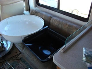 2000 Fleetwood Expedtion Used Parts For Sale