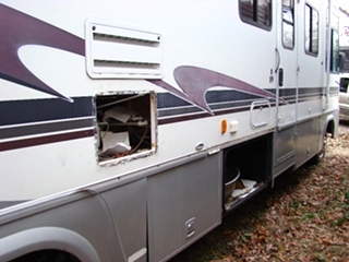 WINNEBAGO PARTS FOR SALE PARTING THIS 2000 WINNEBAGO ADVENTURER