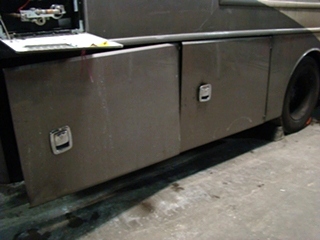 2015 FLEETWOOD EXPEDITION PARTS AND SERVICE DEALER - VISONE RV
