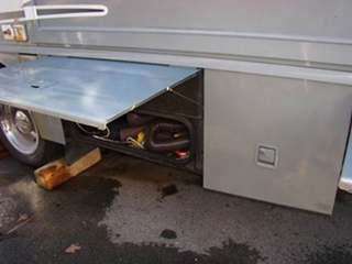 WINNEBAGO PARTS FOR SALE 2004 WINNEBAGO ADVENTURER