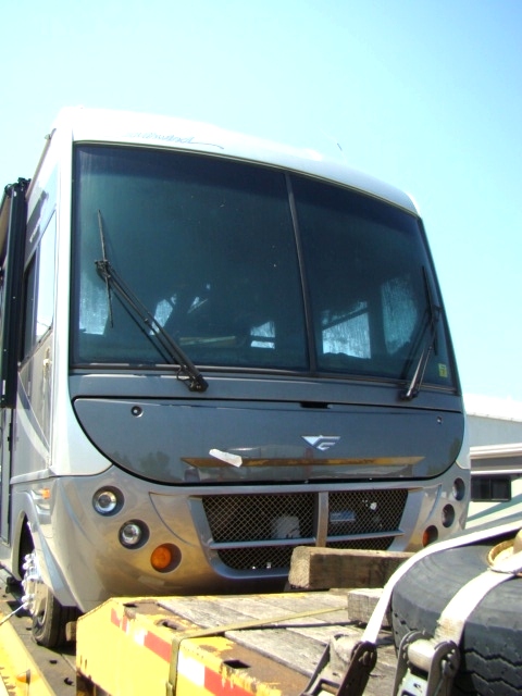 06 FLEETWOOD SOUTHWIND FIBERGLASS FRONT CAP USED FOR SALE 