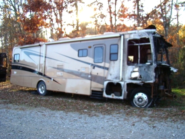 RV SALVAGE 2004 MONACO LAPALMA USED PARTS FOR SALE 