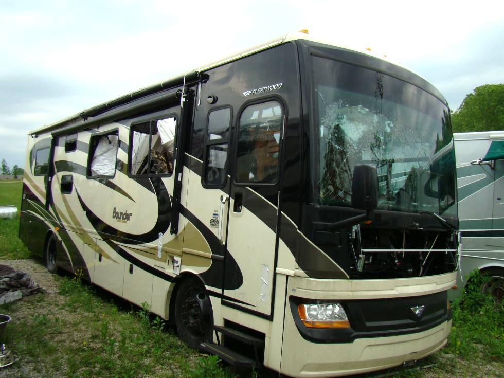 FLEETWOOD BOUNDER PARTS - YEAR 2009. FOR SALE USED FLEETWOOD RV PARTS