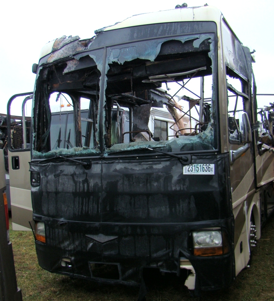 2007 FLEETWOOD DISCOVERY PARTS FOR SALE - VISONE RV SALVAGE YARD 