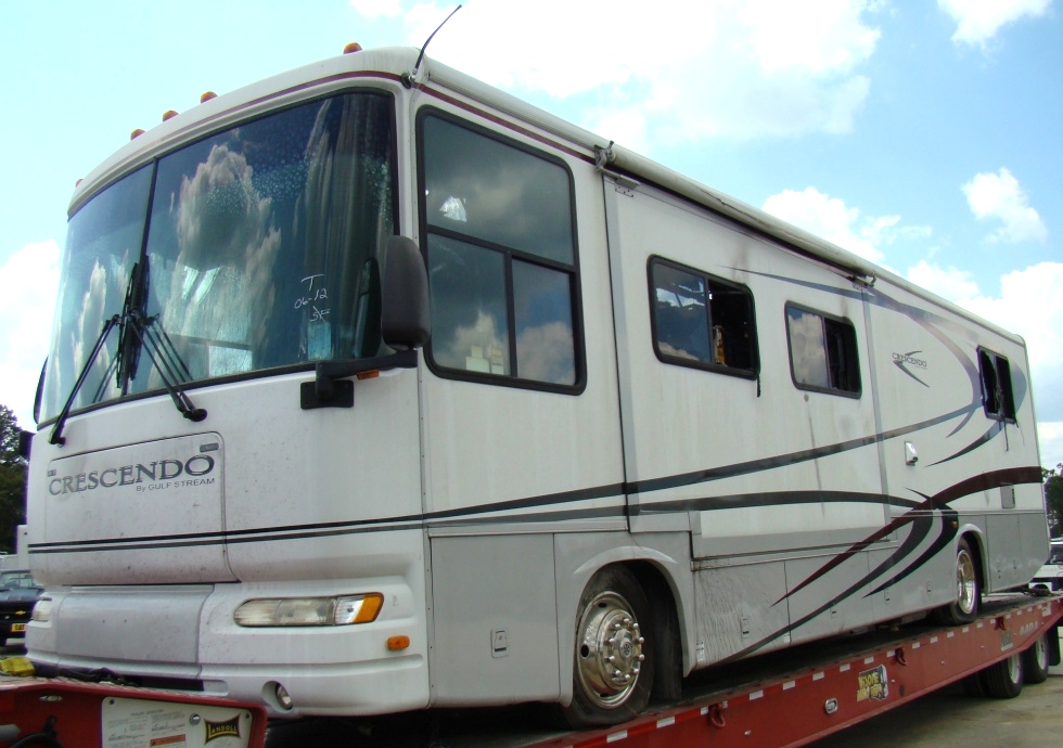 USED MOTORHOME SALVAGE - 2004 GULF STREAM CRESCENDO PART 
